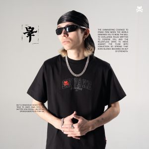 T-SHIRT REGULAR FIT RED FACULTY BLACK (HYBRID THEORY)